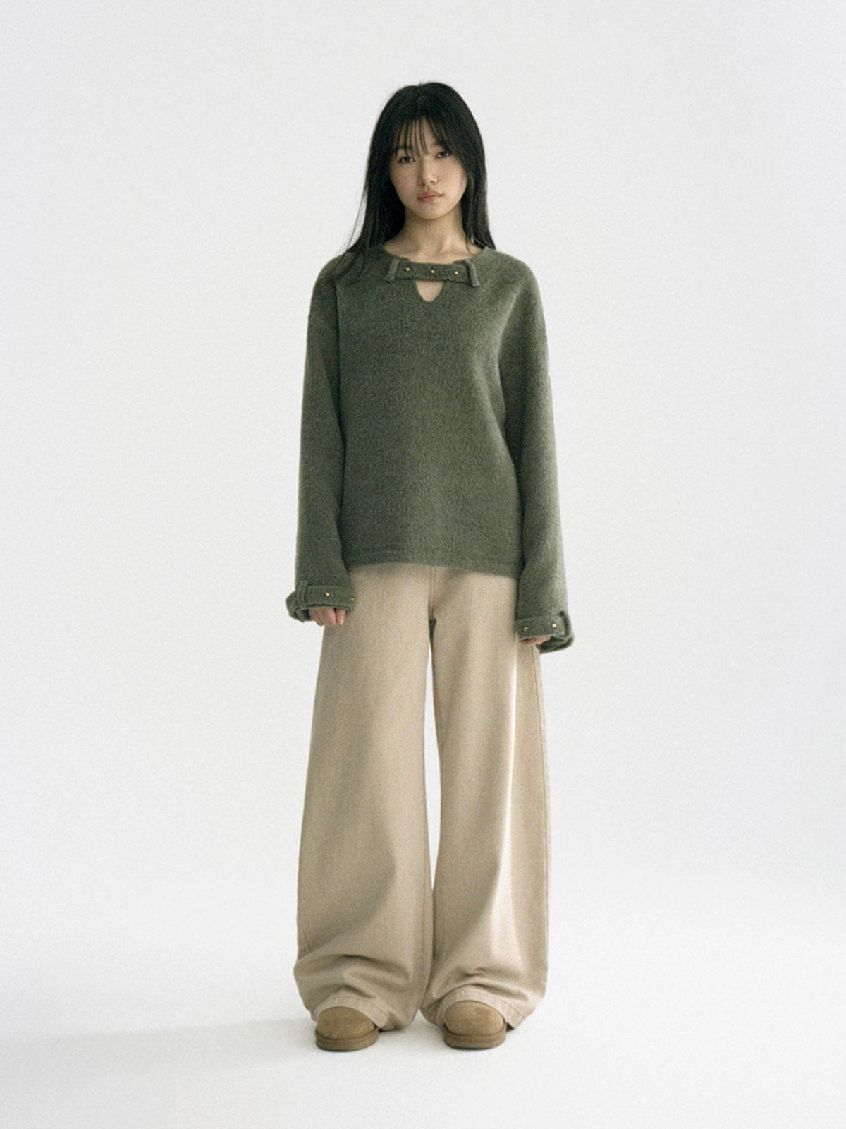 Green Rivet V-neck Sweater - CHINASQUAD