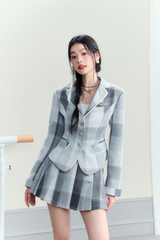 College Striped Blazer &amp; Pleated Skirt Set - CHINASQUAD